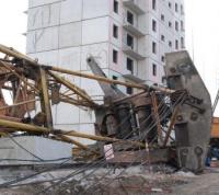 В "Новой Москве" упал строительный кран 