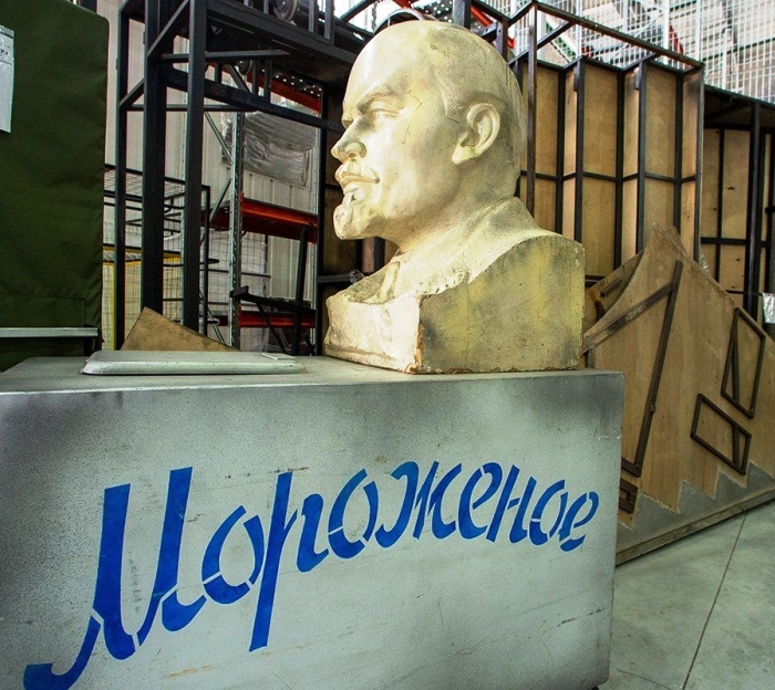 Склад для хранения театрального реквизита открылся в «новой Москве»
